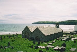 Aberdaron_church_-_geograph.org.uk_-_13372 (1)