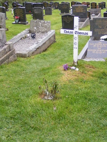 Dylan_Thomas's_grave