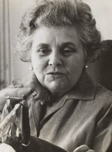 Elizabeth_Bishop,_1964_(cropped)